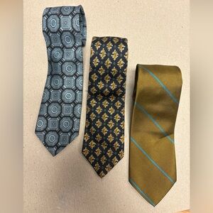 Lot 3 vintage Italian Silk party Ties Paisley Geometric Blue Olive 1970s